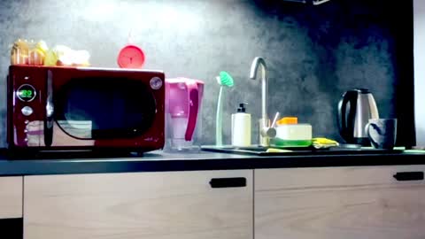 Little Devil online show from 12/18/24, 03:33