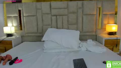 Snapshot of valtira_nova chatting on 06/13/26, 07:34 valtira nova online show from 06/13/26, 07:34