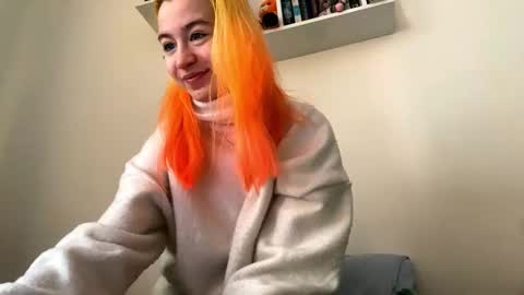 Snapshot of valtopi chatting on 02/18/26, 06:09 Emily online show from 02/18/26, 06:09