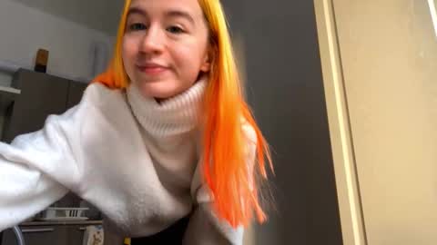 Snapshot of valtopi chatting on 02/21/26, 06:36 Emily online show from 02/21/26, 06:36