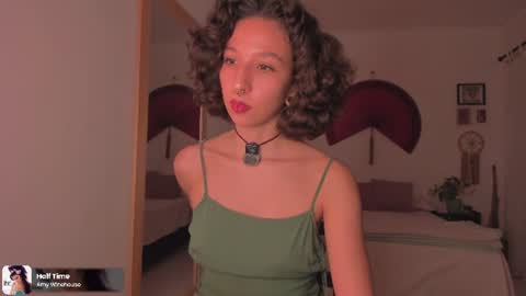 Snapshot of valyturner chatting on 06/12/26, 12:31 online show from 06/12/26, 12:31