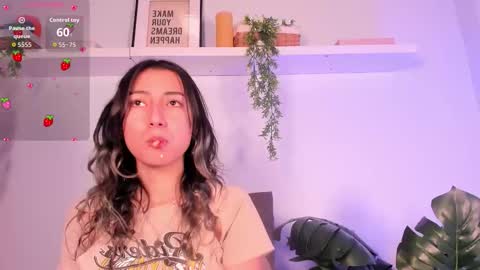 Snapshot of vampgyal chatting on 12/16/25, 11:32 vamp online show from 12/16/25, 11:32