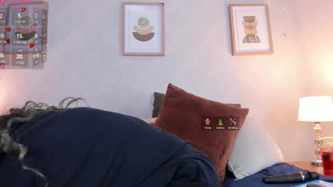 Snapshot of vampgyal chatting on 12/20/25, 05:36 vamp online show from 12/20/25, 05:36