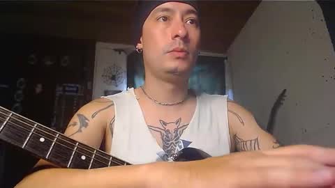 Snapshot of vampireathome chatting on 01/22/25, 10:26 vampireathome online show from 01/22/25, 10:26