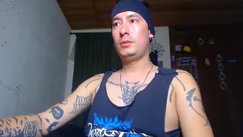 Snapshot of vampireathome chatting on 02/07/25, 07:07 vampireathome online show from 02/07/25, 07:07