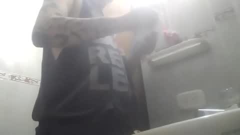 Snapshot of vampireathome chatting on 02/11/25, 02:57 vampireathome online show from 02/11/25, 02:57