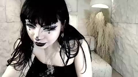 vampkitty_r online show from 02/10/26, 01:15
