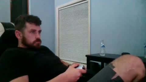 Vandal2021 online show from 11/18/25, 07:46