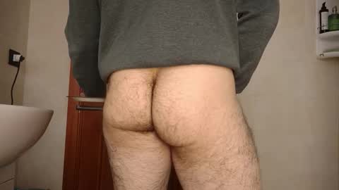 Snapshot of vandik669 chatting on 11/17/25, 01:50 vandik669 online show from 11/17/25, 01:50