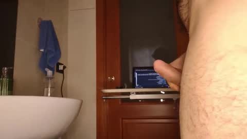 Snapshot of vandik669 chatting on 11/19/25, 02:28 vandik669 online show from 11/19/25, 02:28