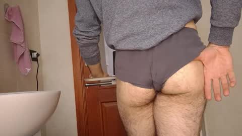 Snapshot of vandik669 chatting on 11/26/25, 01:45 vandik669 online show from 11/26/25, 01:45