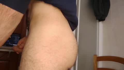 Snapshot of vandik669 chatting on 12/19/25, 01:40 vandik669 online show from 12/19/25, 01:40