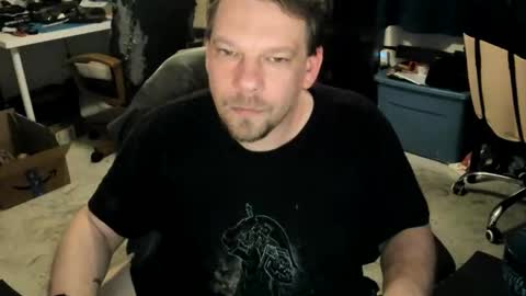 Snapshot of vandonh chatting on 11/21/25, 03:38 vandonh online show from 11/21/25, 03:38