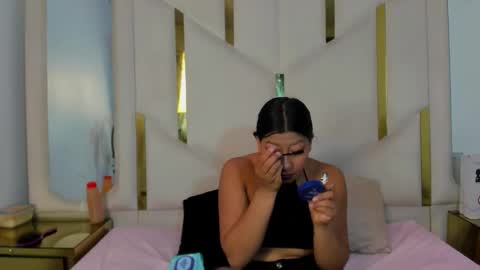 Vane online show from 04/10/26, 01:49