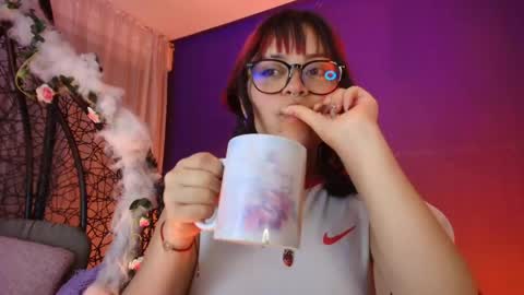 Vanelope online show from 04/17/26, 02:25