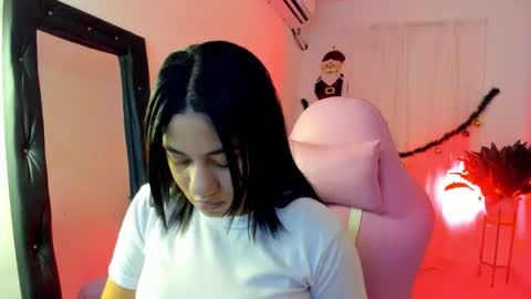 Snapshot of vanelope_smith chatting on 11/29/25, 01:41 vanelope_smith online show from 11/29/25, 01:41