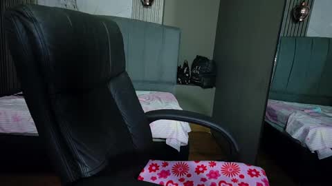Vanessa online show from 05/12/26, 11:46