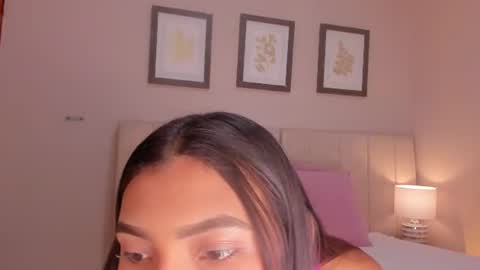 vanessa__cb online show from 06/16/26, 11:35