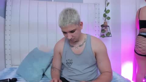 vanessa and sebas online show from 04/13/26, 07:19