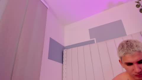 vanessa and sebas online show from 04/16/26, 09:39