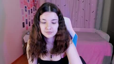 Vanessa online show from 02/18/25, 11:41