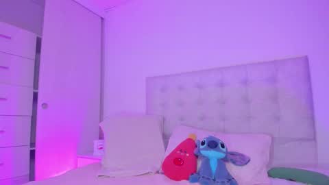 Vane  online show from 03/04/26, 07:53