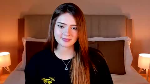 vanessa_foxyy online show from 06/16/26, 07:38