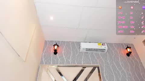    online show from 03/09/25, 04:33