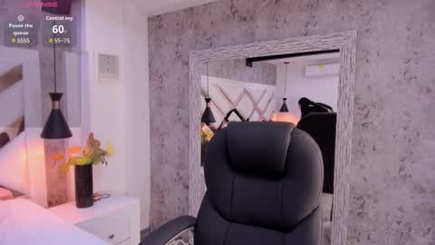 Vanessa  online show from 01/14/26, 07:30