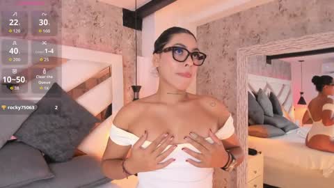 Vanessa  online show from 05/15/26, 07:32
