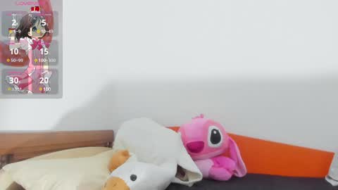 Snapshot of vanessaadol chatting on 12/04/24, 10:24 vanessaadol online show from 12/04/24, 10:24