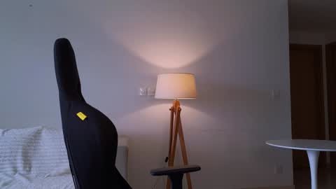 vanessa online show from 12/19/24, 03:40