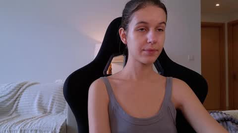 vanessa online show from 01/04/25, 01:31