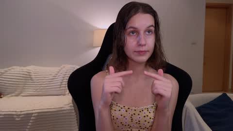 vanessa online show from 01/07/25, 04:08