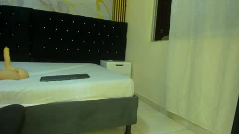 Vanessa Hard online show from 03/31/26, 03:41