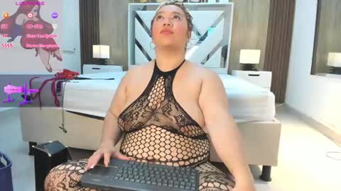 Vanessa Hard online show from 04/29/26, 08:48