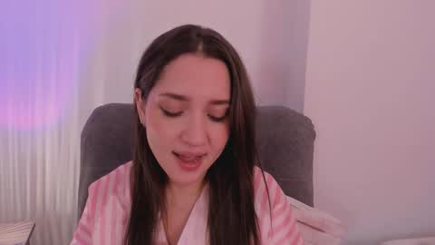 vanessajohnsonn online show from 03/10/26, 01:32