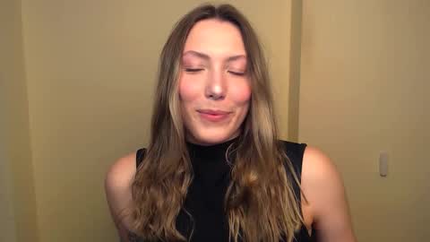 Vanessa online show from 03/05/25, 08:00