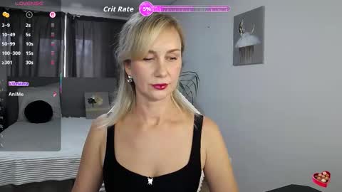 Snapshot of vanessakleiner chatting on 09/17/25, 11:12 Vanessa online show from 09/17/25, 11:12