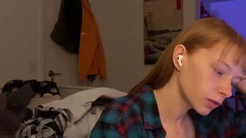 Snapshot of vanessapark chatting on 12/02/24, 08:41 Vanessa online show from 12/02/24, 08:41