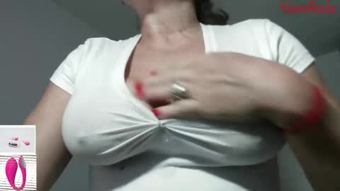 Vanesared2 online show from 03/06/26, 10:50