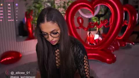 Vanessa Simon online show from 02/15/25, 06:55