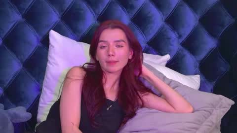 VanessaVienne online show from 05/19/26, 02:18
