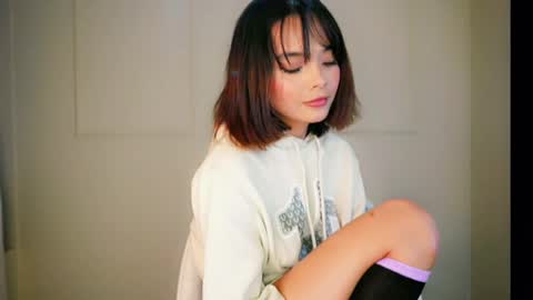 Snapshot of vanesse_ chatting on 03/12/25, 07:35 Irina online show from 03/12/25, 07:35