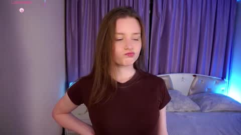 Luna online show from 11/29/25, 06:44