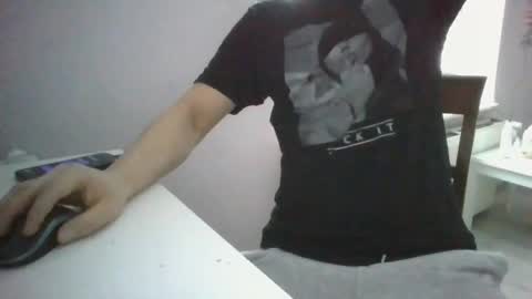 vanhelll online show from 02/20/25, 07:01