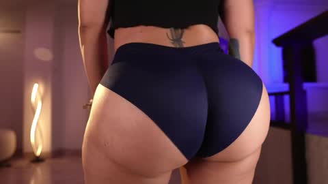 Vania  online show from 04/16/26, 12:44