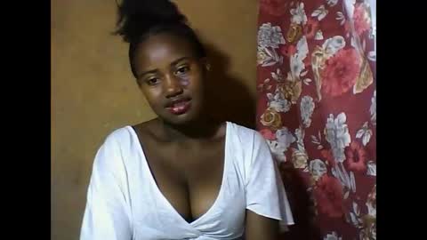 vaniah321 online show from 12/21/24, 09:55