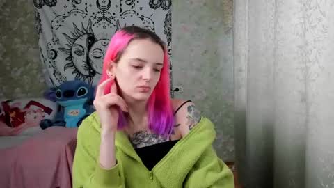 Snapshot of vanilla_arya chatting on 02/27/25, 10:37 Adelina online show from 02/27/25, 10:37