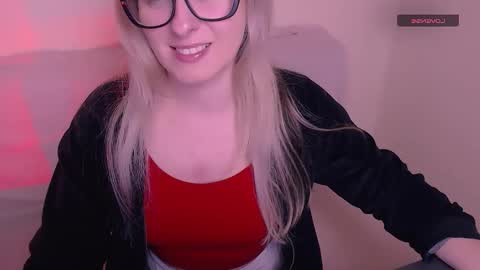 Mia online show from 12/03/25, 08:00